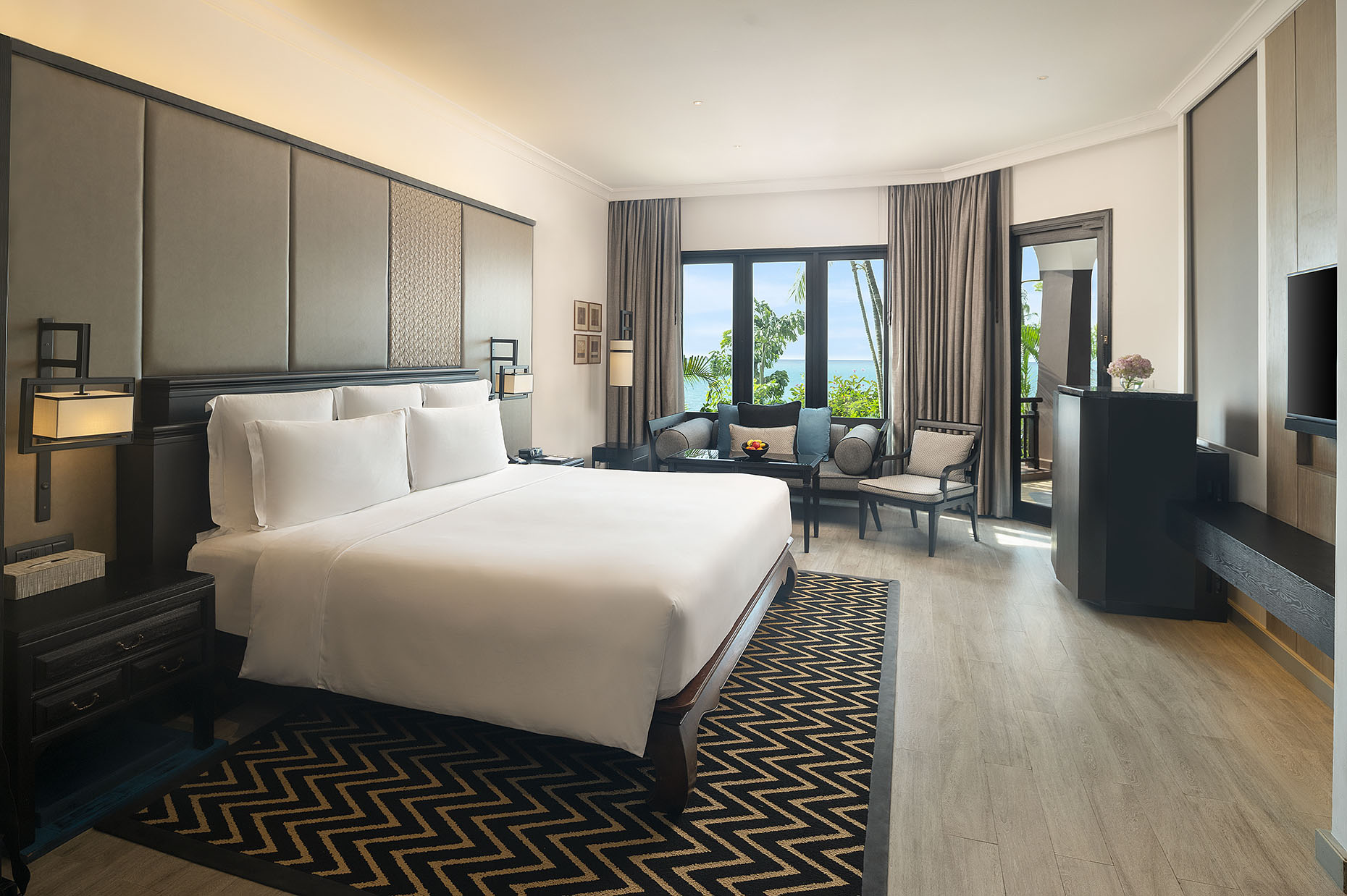 Junior Suite Club Access Ocean View | InterContinental Pattaya Resort